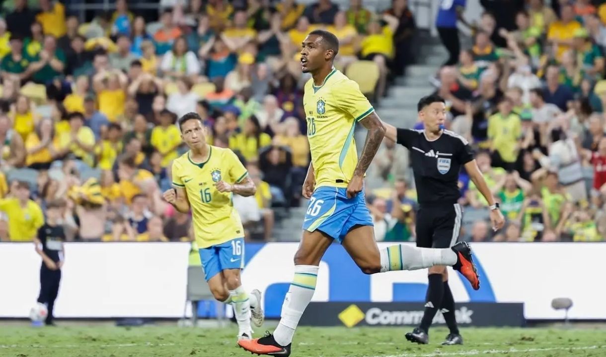 Gol de Rayan no fim evita derrota do Brasil contra a Austrália