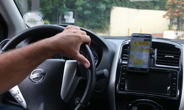 CMN mantém crédito de até R$ 200 mil para taxistas e motoristas de aplicativo