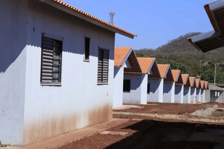 Candidatos dos Ipês I e II devem regularizar pendências na AMHARC