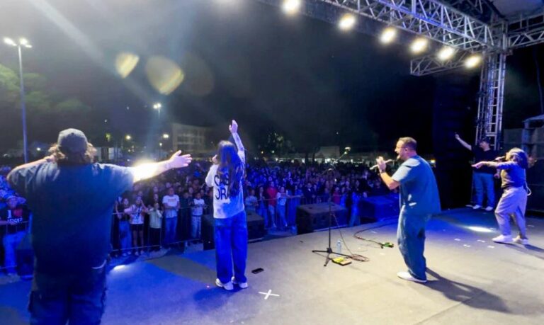 Marcha para Jesus reúne fiéis em celebração pelos 248 anos de Corumbá