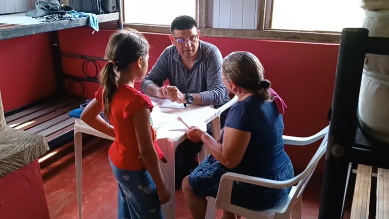 Corumbá leva atendimento em saúde à Escola Jatobazinho no Alto Pantanal