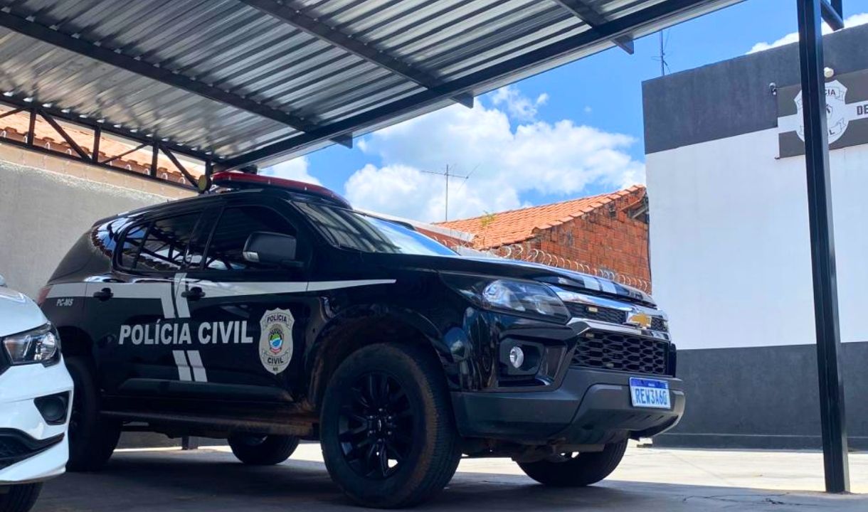 Homem é preso após agredir companheira e filha de 13 anos em Aquidauana