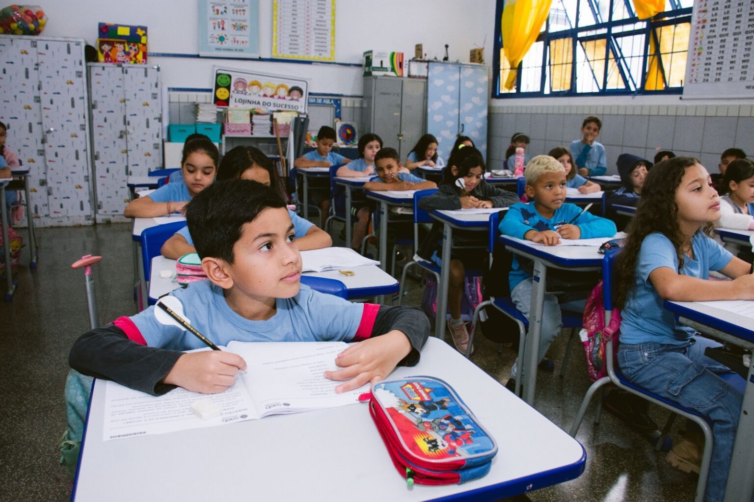 Escolas da Reme adotam protocolo para enfrentar calor extremo e tempestades em Campo Grande