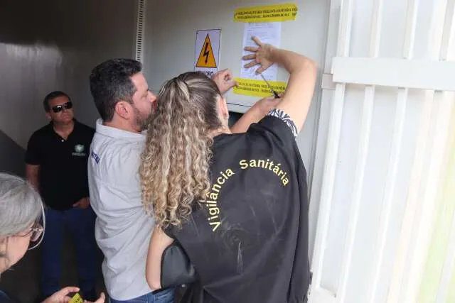 Equipe da Vigilância Sanitária interdita clínica clandestina em Três Lagoas