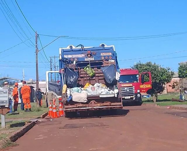 Gari morre atropelado por caminhão de coleta durante serviço em Ponta Porã