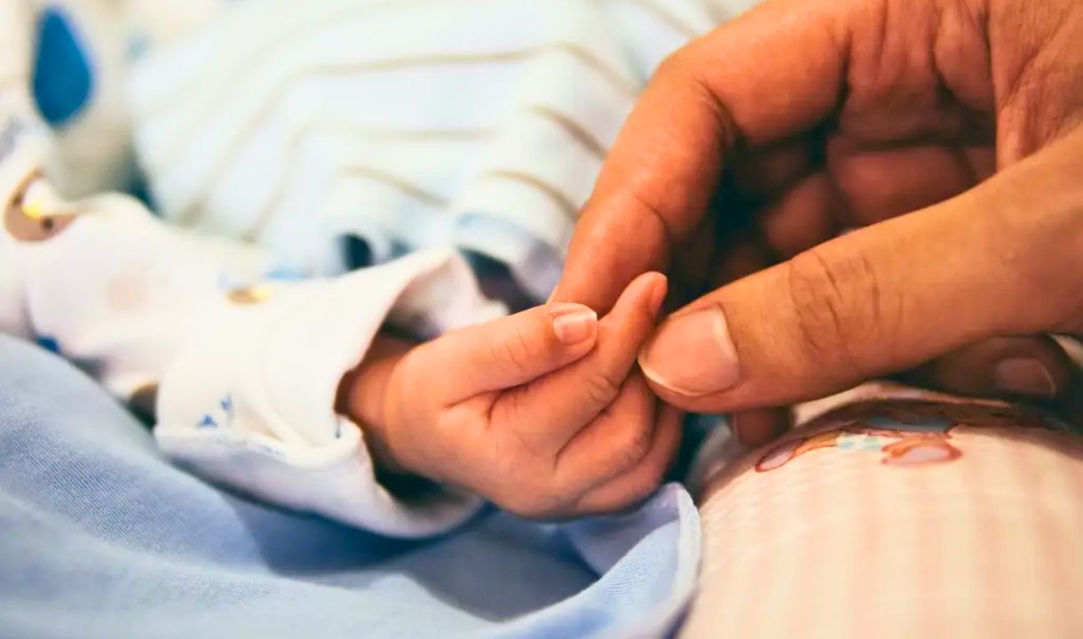 Gestante pode entregar bebê para adoção legalmente e com sigilo, reforça MPMS