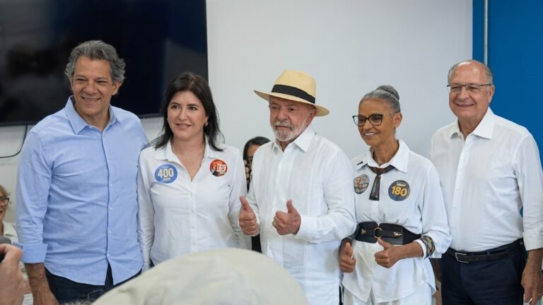 Após votar, Lula diz que Brasil não vai avançar com “miliciano” e cita Banco Master