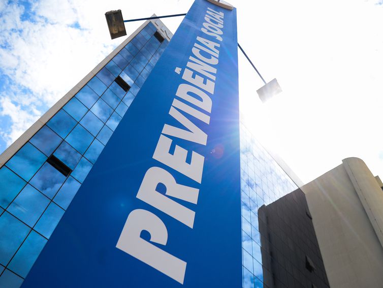 INSS prorroga interrupção de bloqueio de benefícios