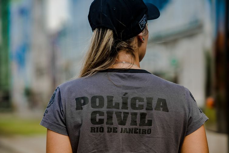 Polícia faz operação contra grupo que furtava combustível de dutos