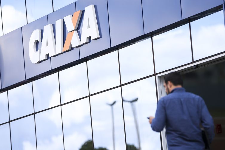 Caixa paga auxílio emergencial para nascidos em julho