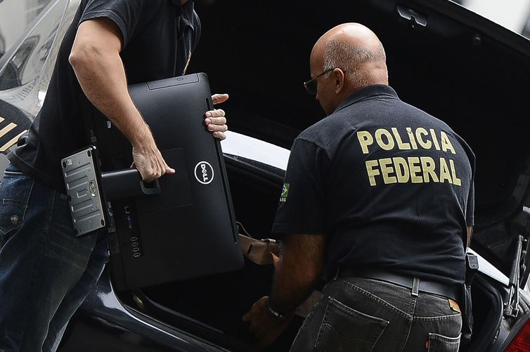 PF investiga desvios em programa voltado a portos e indústrias no CE