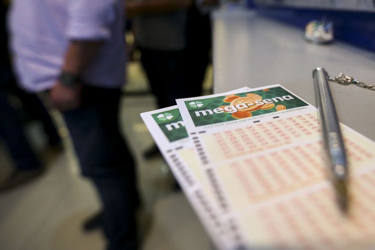 Mega-Sena sorteia neste sábado prêmio de R$ 2,5 milhões