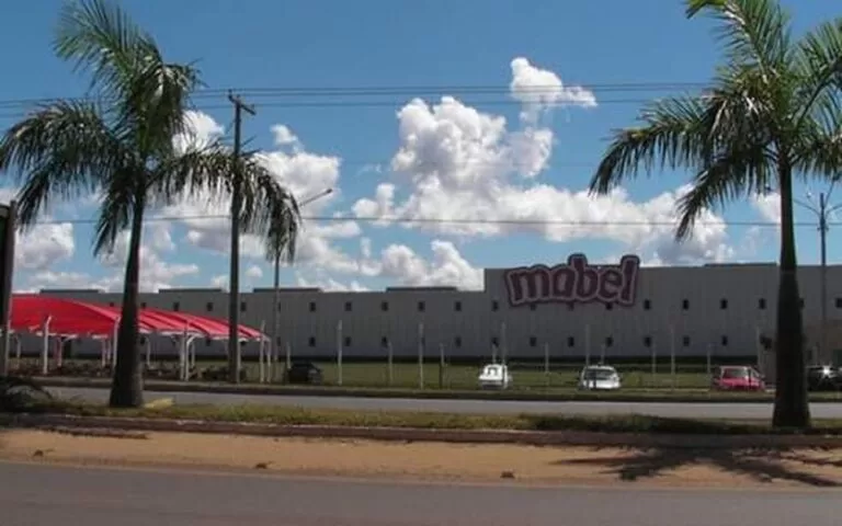 Fábrica de biscoitos fecha e demite todos os 300 funcionários em MS