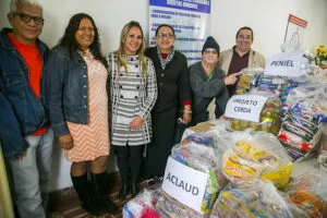 Leia mais sobre o artigo Festival |  Prefeitura entrega mais de 2 toneladas de alimentos e premia vencedores