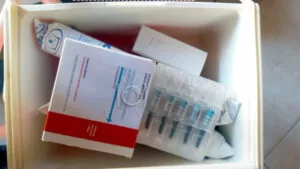 Leia mais sobre o artigo Polícia Civil e Vigilância Sanitária fecham local que vendia vacinas da gripe de forma clandestina em Corumbá