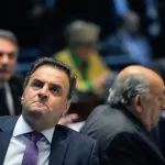 Cúpula do PSDB discute expulsão de Aécio e espera pedido de licença do deputado até agosto