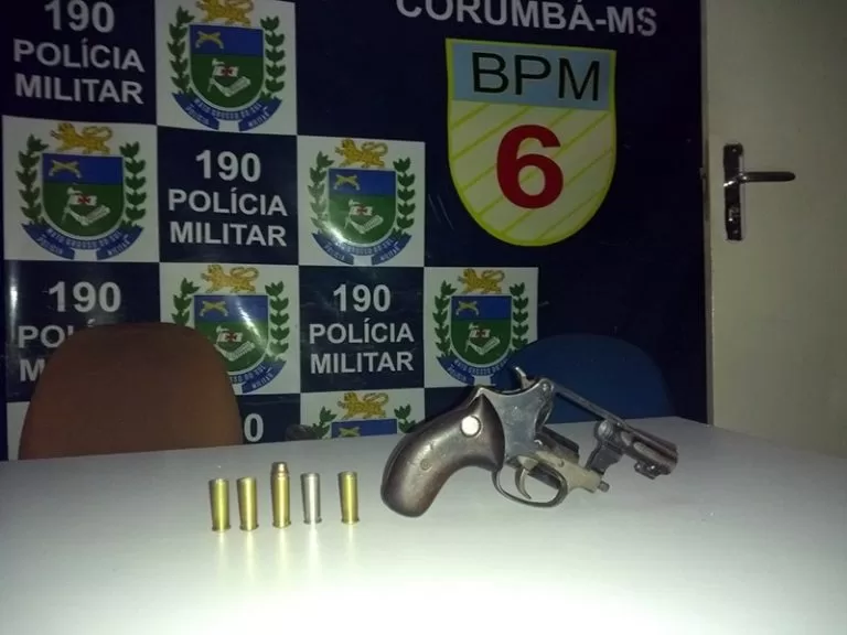 Homem é detido por porte de arma após efetuar disparos em construção no Cristo Redentor