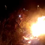 Bombeiros combatem incêndio em vegetação na parte alta de Corumbá | vídeo