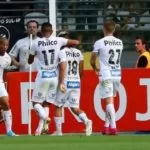 Santos vence o Avaí em casa e assume a liderança do Brasileiro