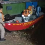 Pescadores ficam presos em camalotes e são resgatados pelos Bombeiros no Rio Paraguai