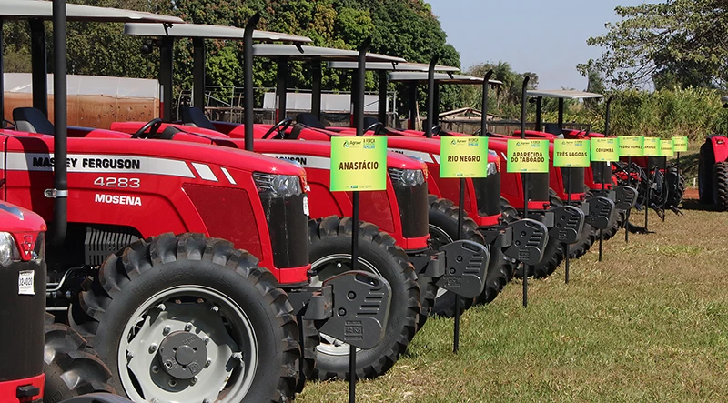 Leia mais sobre o artigo Governo entrega R$ 2,4 milhões em equipamentos para agricultura familiar