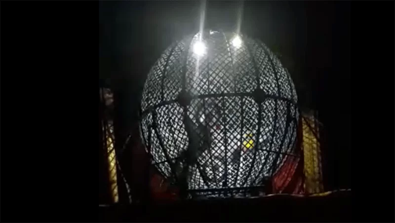 Você está visualizando atualmente Vídeo: acidente em Globo da Morte deixa duas pessoas feridas em circo instalado em Corumbá