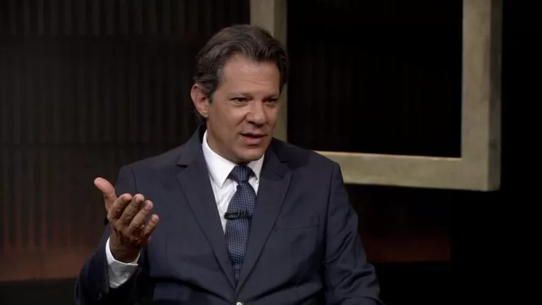 Justiça condena Haddad a 4 anos de prisão por crime de caixa dois