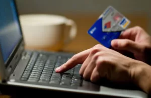 Leia mais sobre o artigo Mais de 60% dos brasileiros usam meios digitais para pagamentos