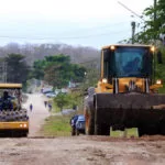 Prefeitura inicia obras de pavimentação na rua Goiás