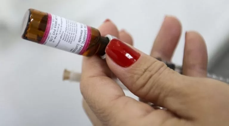 Sarampo: crianças de 6 a 12 meses devem ser vacinadas