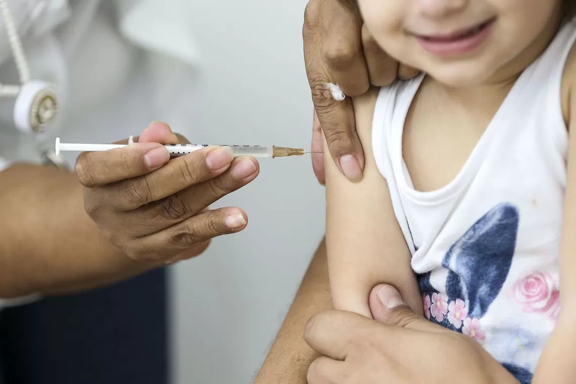 Leia mais sobre o artigo “Dia D” de vacinação contra o sarampo acontece neste sábado