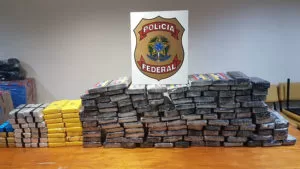 Leia mais sobre o artigo Bolivianos são presos pela PF com 160 quilos de cocaína em Corumbá