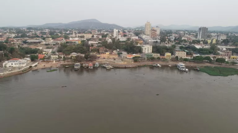 Alerta para ventos de até 60 km/h e queda de granizo em 21 municípios
