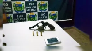 Leia mais sobre o artigo Detento monitorado por tornozeleira eletrônica é detido com arma de fogo em Corumbá