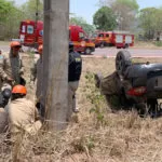 Vítima de capotamento na BR-262 é socorrida pelo Corpo de Bombeiros