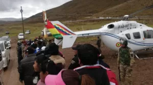 Leia mais sobre o artigo Helicóptero que transportava Evo Morales faz pouso de emergência em Oruro