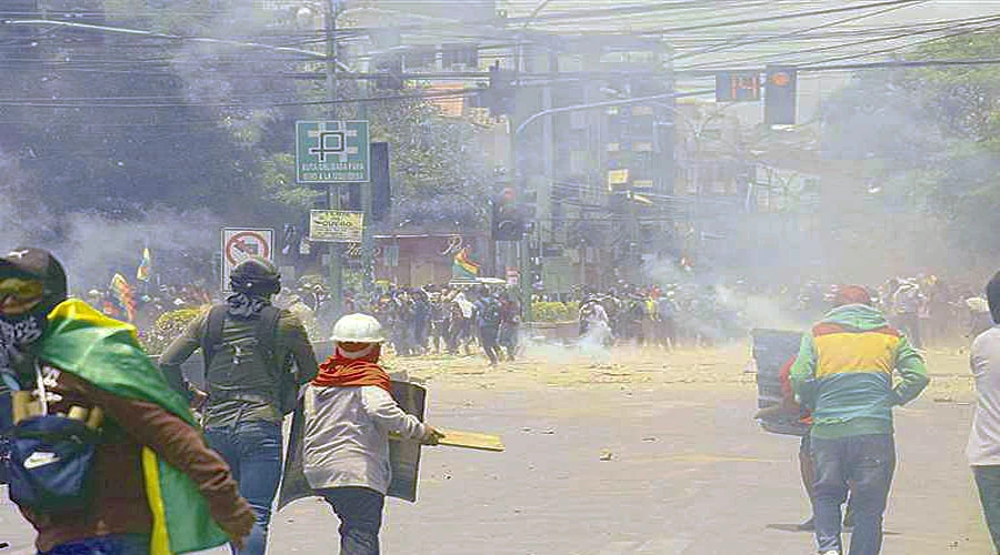 Leia mais sobre o artigo Bolívia registra terceira morte em confrontos por crise política
