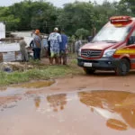 Idoso reage a assalto e fere bandido com foice