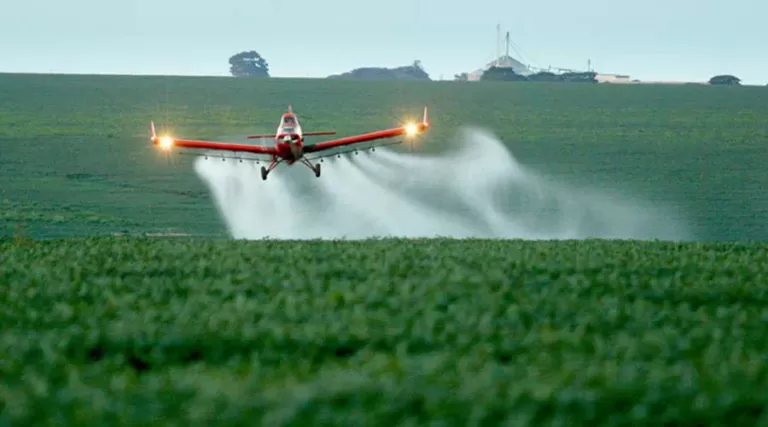 Avião_pulverizador