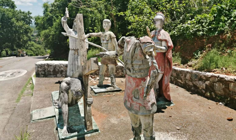 Estado de abandono no Cristo Rei do Pantanal é destaque em site de turismo