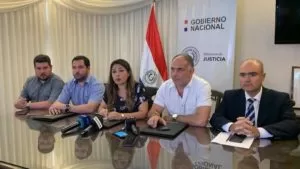 Leia mais sobre o artigo Procuradoria pede prisão de diretor de presídio e de 30 agentes penitenciários após fuga no Paraguai