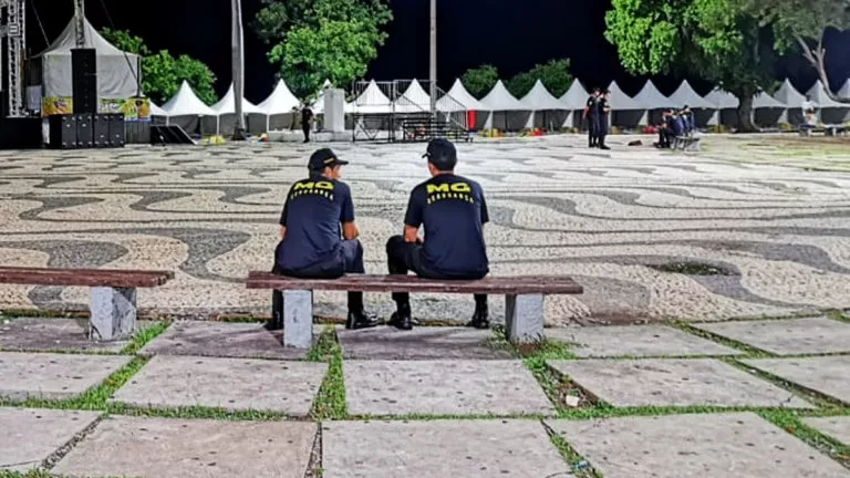 Prefeitura muda justificativa e volta a contratar empresa de segurança sem licitação