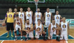 Leia mais sobre o artigo Equipe de Corumbá conquista etapa do Circuito Master Brasil de basquetebol