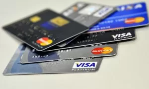 Leia mais sobre o artigo Cartão de crédito passa a usar cotação do dólar do dia da compra