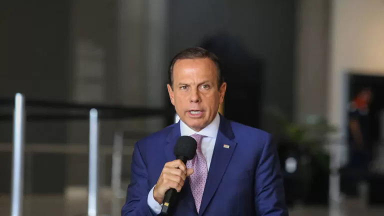 Mortes por Coronavírus sobe para 15 em SP e Governo decreta quarentena