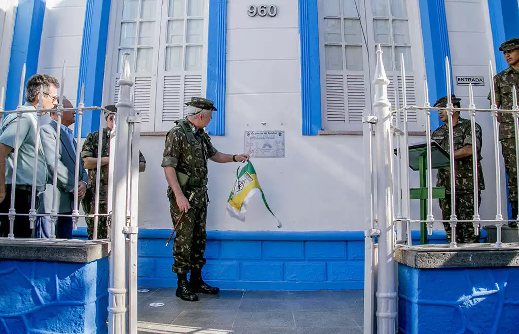Você está visualizando atualmente Exército inaugura placa em homenagem aos trabalhos do marechal Rondon em Corumbá