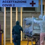 ‘Não é como uma gripe, é uma pneumonia muito severa’, dizem médicos italianos