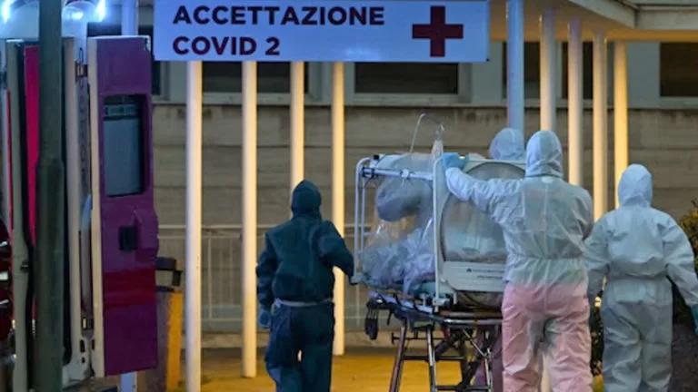 ‘Não é como uma gripe, é uma pneumonia muito severa’, dizem médicos italianos