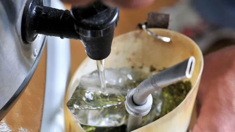 Em situação de emergência, MS fecha parques e recomenda que não compartilhem tereré e narguilé