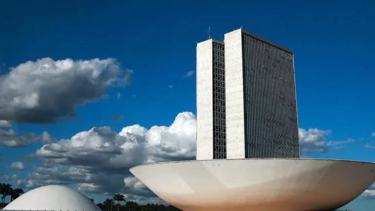 Câmara pode votar crédito para micro e pequenas empresas nesta quarta